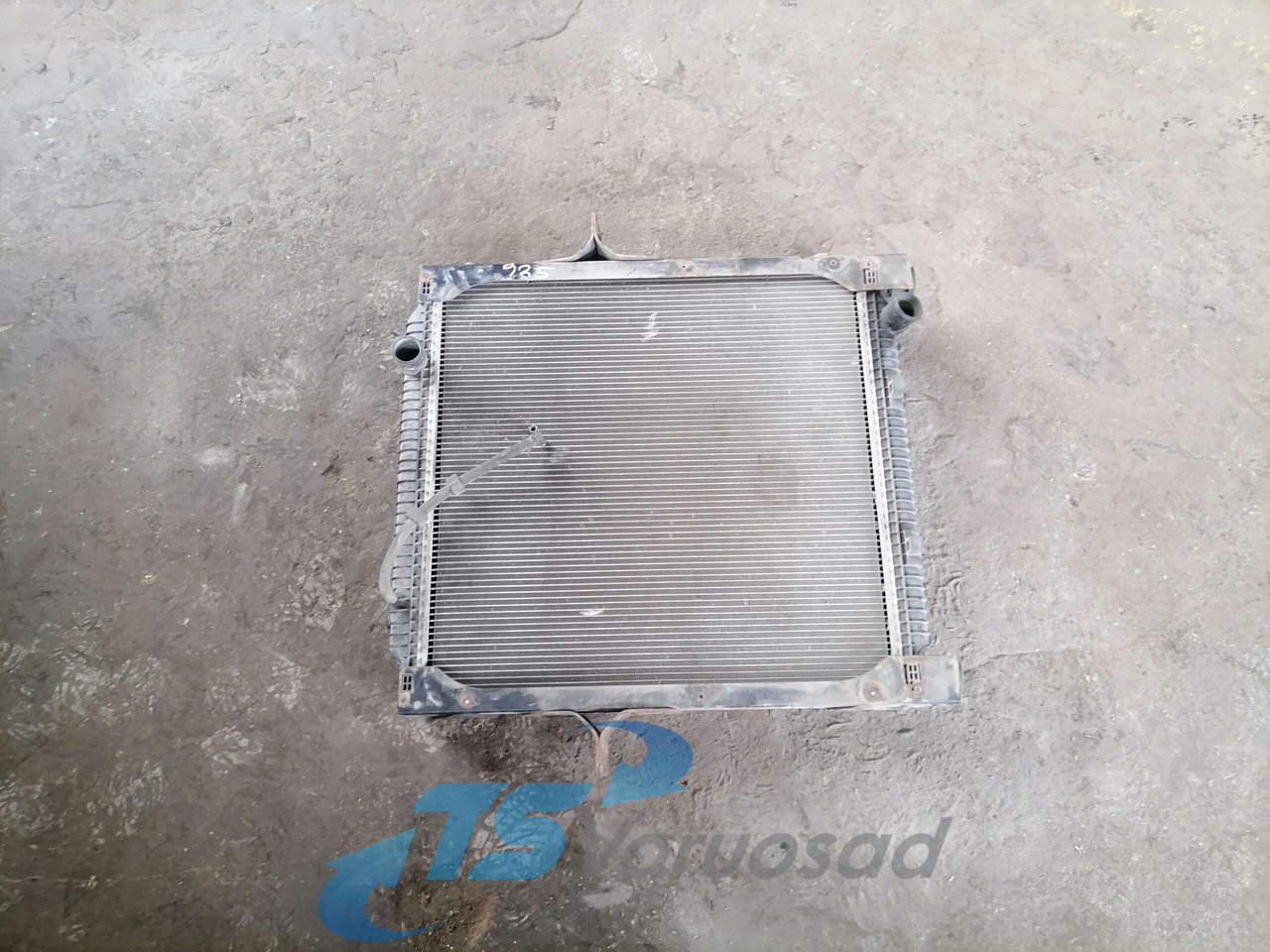 Volvo Cooling radiator 20810099 - Радиатор для Грузовиков: фото 1 Volvo Cooling radiator 20810099 - Радиатор для Грузовиков: фото 1