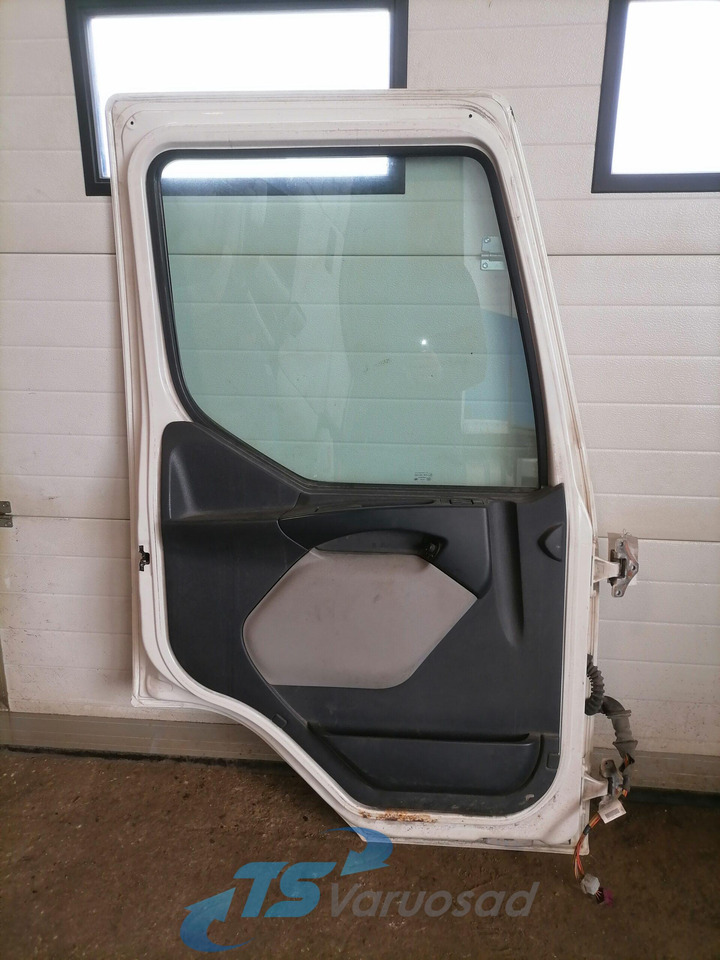 Volvo Door 85112763 - Дверь и запчасти для Грузовиков: фото 2 Volvo Door 85112763 - Дверь и запчасти для Грузовиков: фото 2