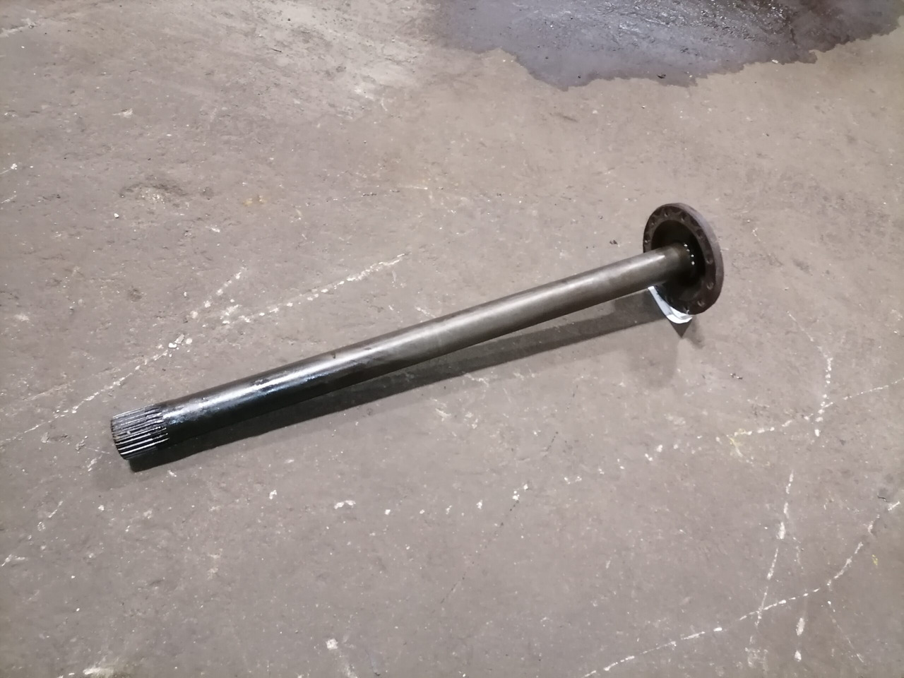 Volvo Drive shaft 1524627 - Приводный вал для Грузовиков: фото 1 Volvo Drive shaft 1524627 - Приводный вал для Грузовиков: фото 1