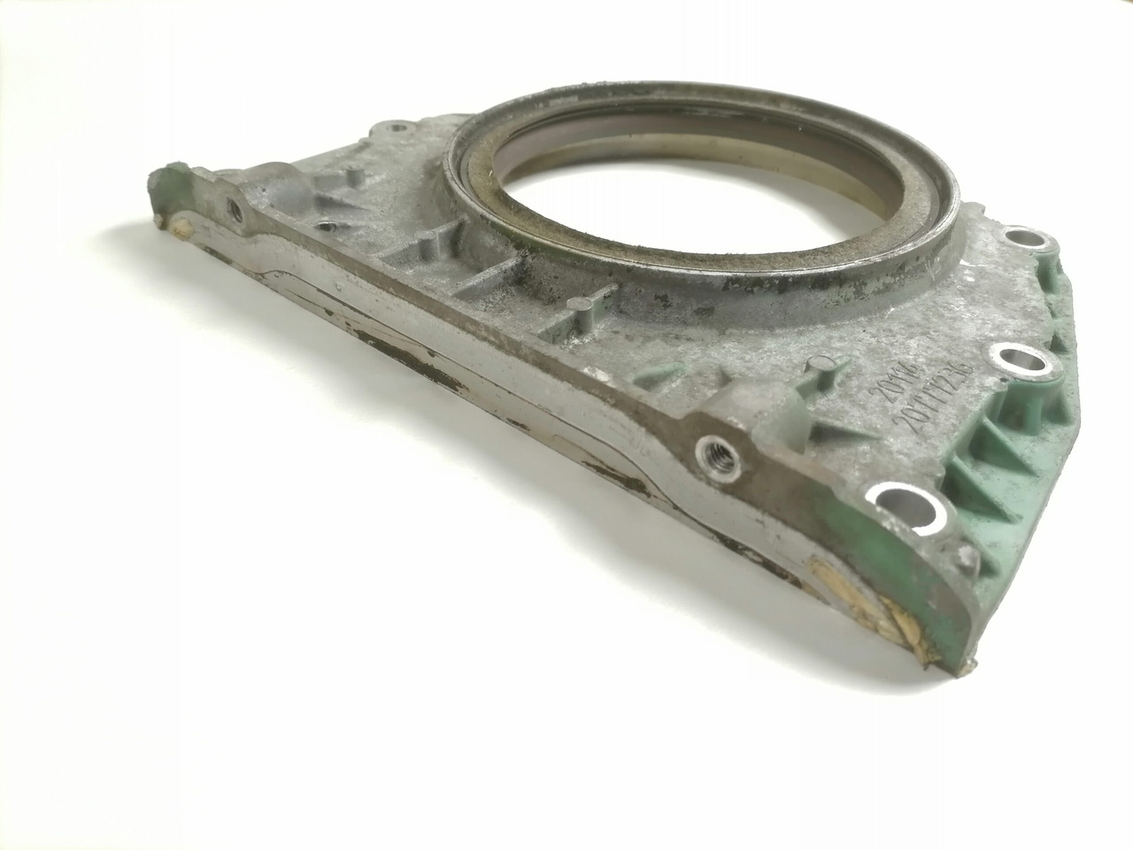 Volvo Engine front cover 20777236 - Двигатель и запчасти для Грузовиков: фото 2 Volvo Engine front cover 20777236 - Двигатель и запчасти для Грузовиков: фото 2