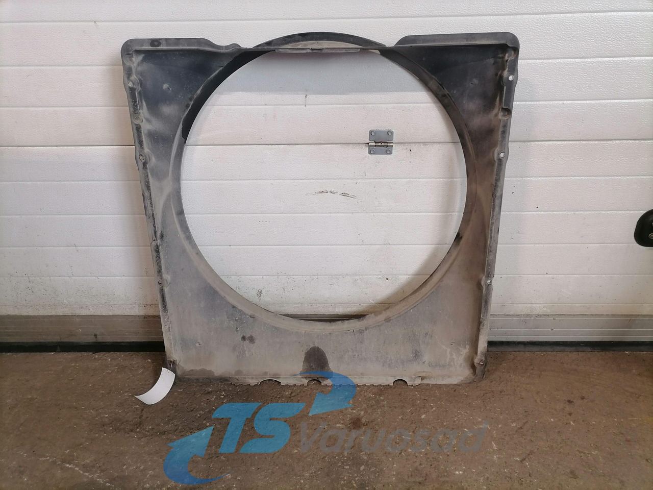 Volvo Fan shroud 20502964 - Радиатор для Грузовиков: фото 2 Volvo Fan shroud 20502964 - Радиатор для Грузовиков: фото 2