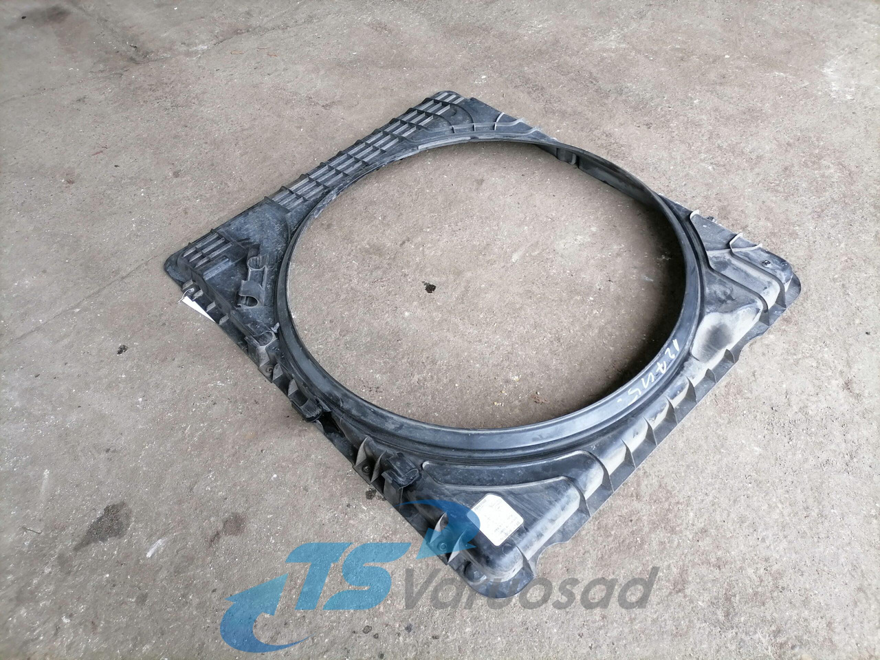 Volvo Fan shroud 22060183 - Радиатор для Грузовиков: фото 2 Volvo Fan shroud 22060183 - Радиатор для Грузовиков: фото 2