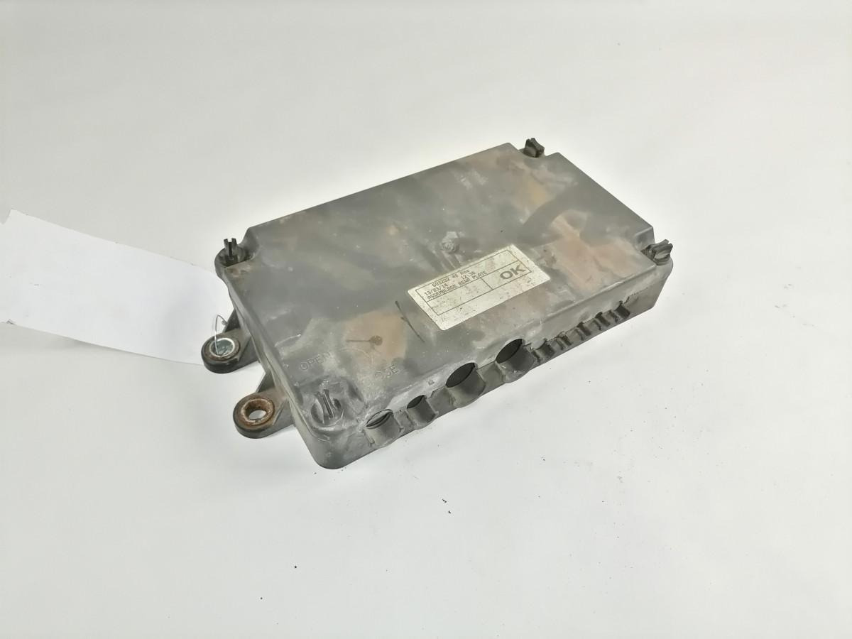 Volvo Fuse box 21728187 - Предохранитель для Грузовиков: фото 4 Volvo Fuse box 21728187 - Предохранитель для Грузовиков: фото 4