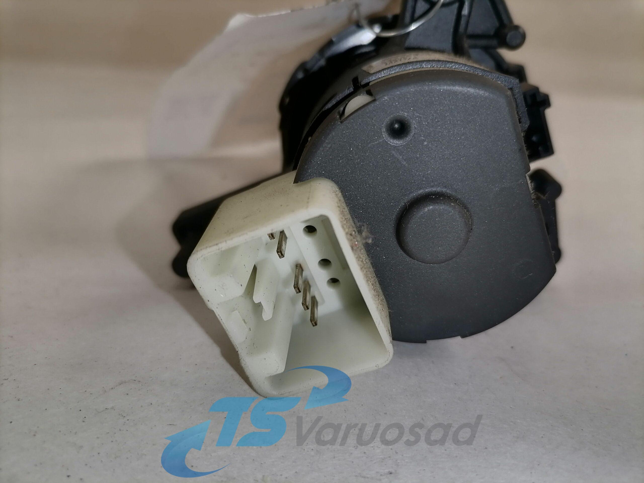 Volvo Ignition lock 22336369 - Дверь и запчасти для Грузовиков: фото 2 Volvo Ignition lock 22336369 - Дверь и запчасти для Грузовиков: фото 2