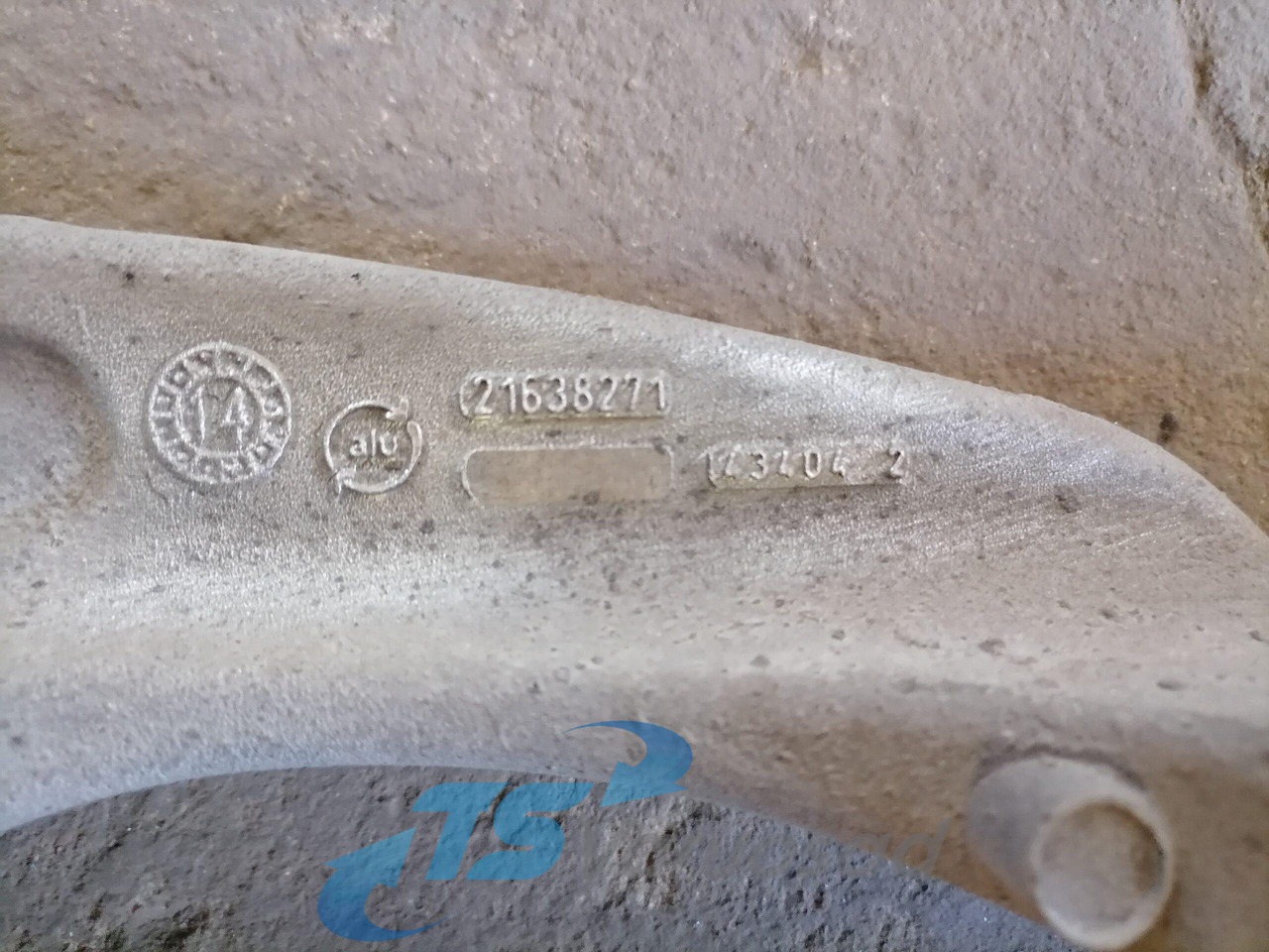Volvo Muffler carrier 21638271 - Глушитель для Грузовиков: фото 3 Volvo Muffler carrier 21638271 - Глушитель для Грузовиков: фото 3
