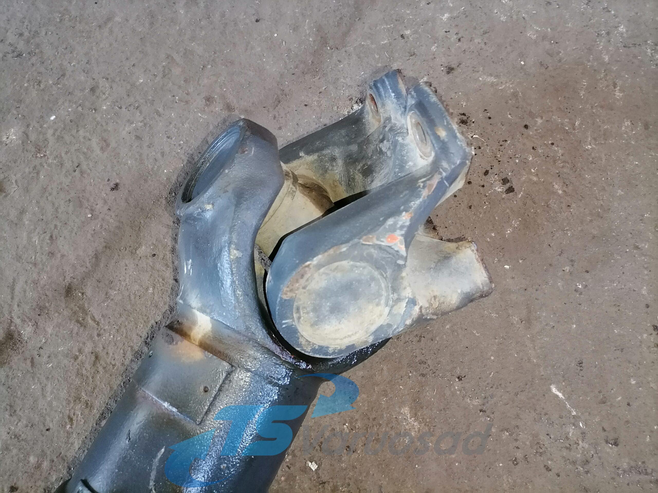 Volvo Propeller shaft 1068127 - Карданный вал для Грузовиков: фото 2 Volvo Propeller shaft 1068127 - Карданный вал для Грузовиков: фото 2