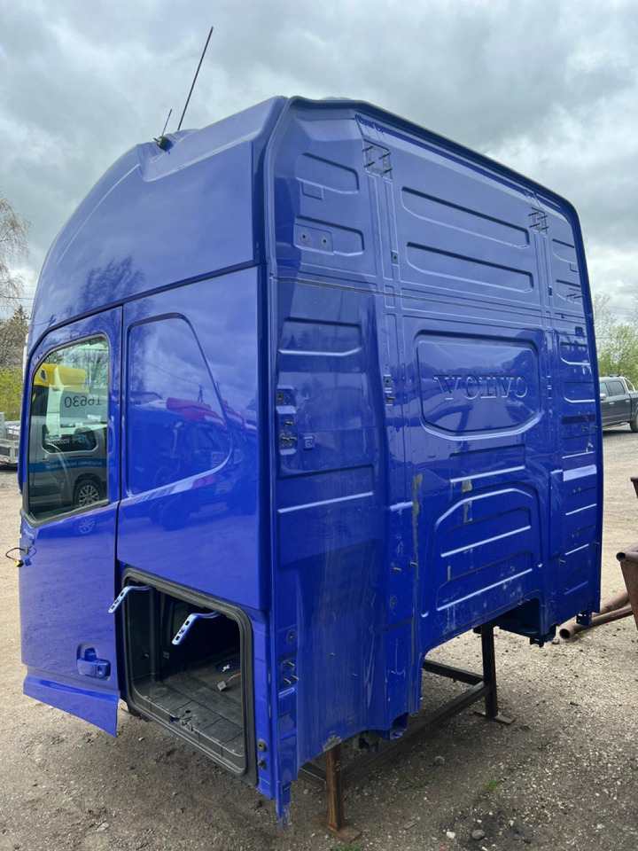 Volvo Volvo cab 85135364 - Кабина и интерьер для Грузовиков: фото 3 Volvo Volvo cab 85135364 - Кабина и интерьер для Грузовиков: фото 3