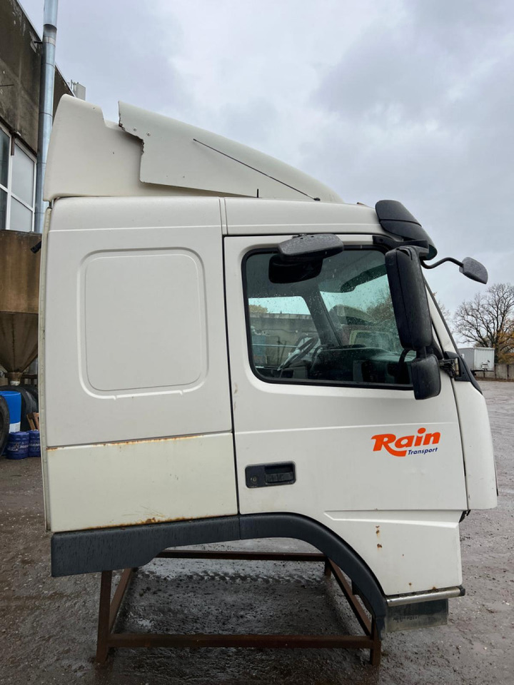 Volvo Volvo kabiin 85103669 - Кабина и интерьер для Грузовиков: фото 4 Volvo Volvo kabiin 85103669 - Кабина и интерьер для Грузовиков: фото 4