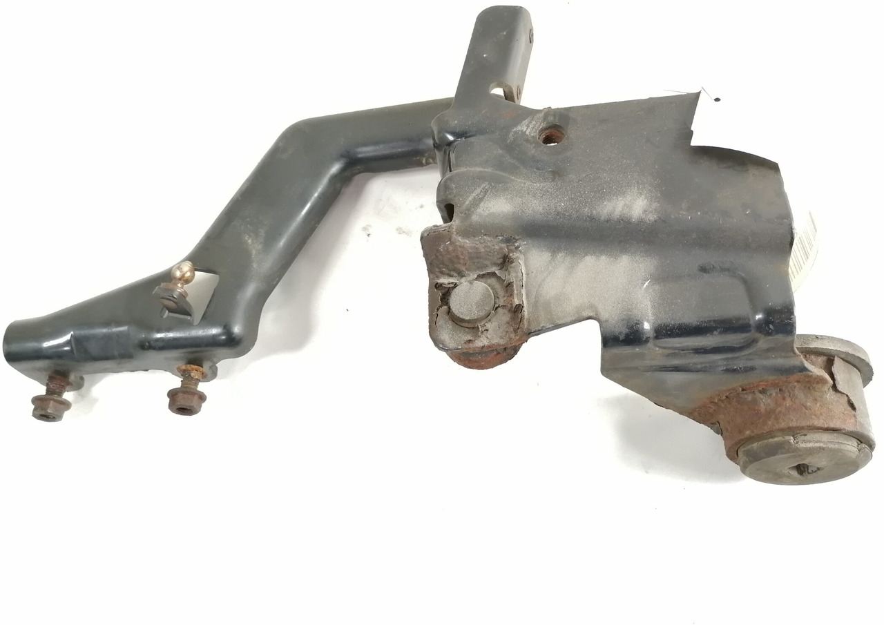 Volvo lower grille carrier hinge 20425954 - Решётка радиатора для Грузовиков: фото 2 Volvo lower grille carrier hinge 20425954 - Решётка радиатора для Грузовиков: фото 2