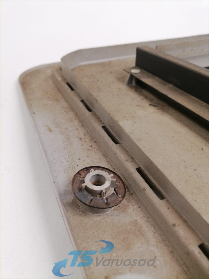 Volvo sunroof plastic cover 20379765 - Универсальная запчасть для Грузовиков: фото 3 Volvo sunroof plastic cover 20379765 - Универсальная запчасть для Грузовиков: фото 3