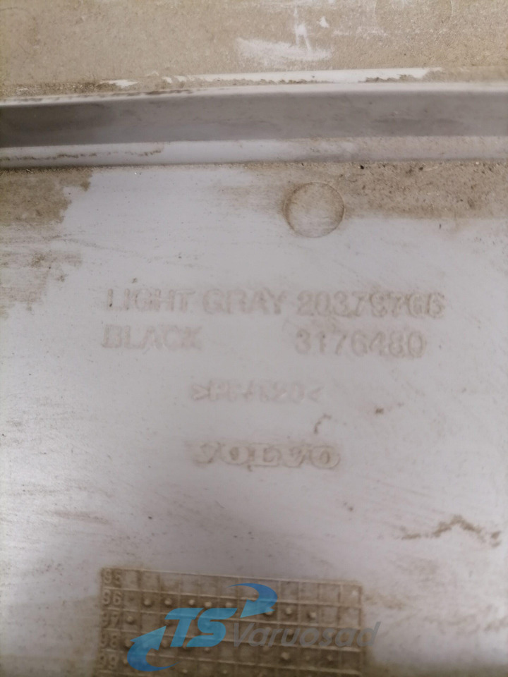 Volvo sunroof plastic cover 20379765 - Универсальная запчасть для Грузовиков: фото 2 Volvo sunroof plastic cover 20379765 - Универсальная запчасть для Грузовиков: фото 2