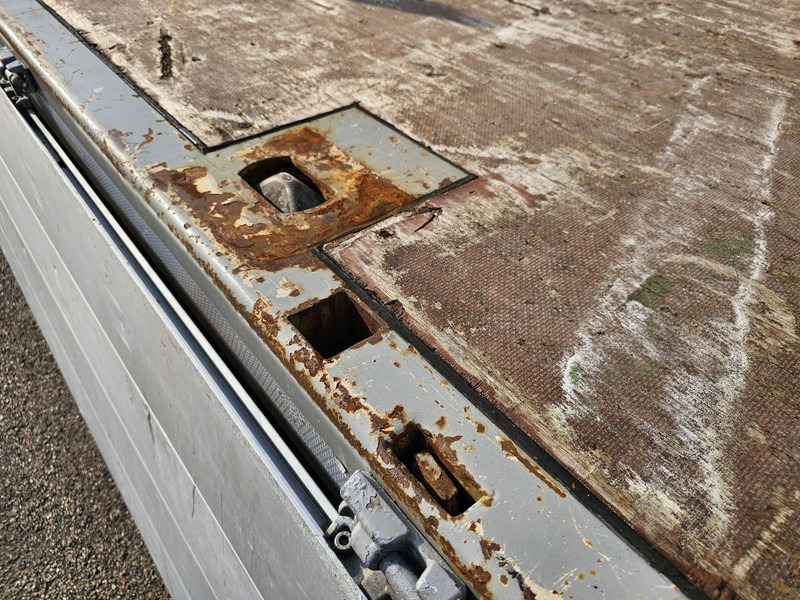 Прицеп бортовой/ Платформа Fynkar K324T / 3 AXLE / TWIST-LOCKS / 2 X LIFT AXLE: фото 10