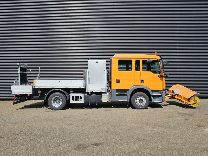 MAN TGM 15.240 BL / TIPPER / DOKA / VEEG / SWEEPER - Подметально-уборочная машина: фото 3 MAN TGM 15.240 BL / TIPPER / DOKA / VEEG / SWEEPER - Подметально-уборочная машина: фото 3