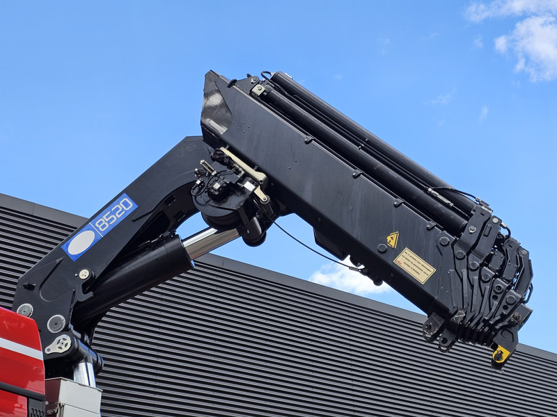 MAN TGX 37.480 8x2-6 / HMF 85 t/m CRANE / KRAN - Тягач: фото 4 MAN TGX 37.480 8x2-6 / HMF 85 t/m CRANE / KRAN - Тягач: фото 4