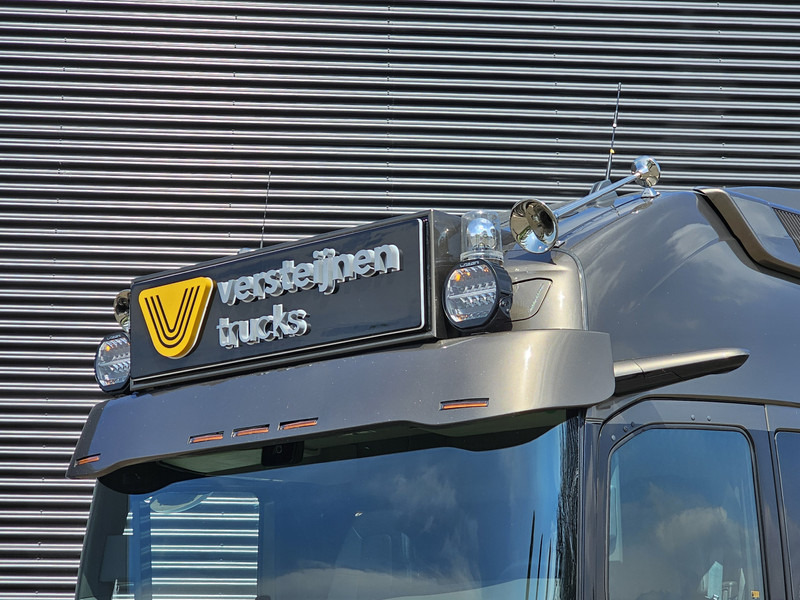 Тягач Volvo VT5 AERO 780 XXL / 6x2 TORPEDO / BOOGIE / SPECIAL / SHOW: фото 18 Тягач Volvo VT5 AERO 780 XXL / 6x2 TORPEDO / BOOGIE / SPECIAL / SHOW: фото 18