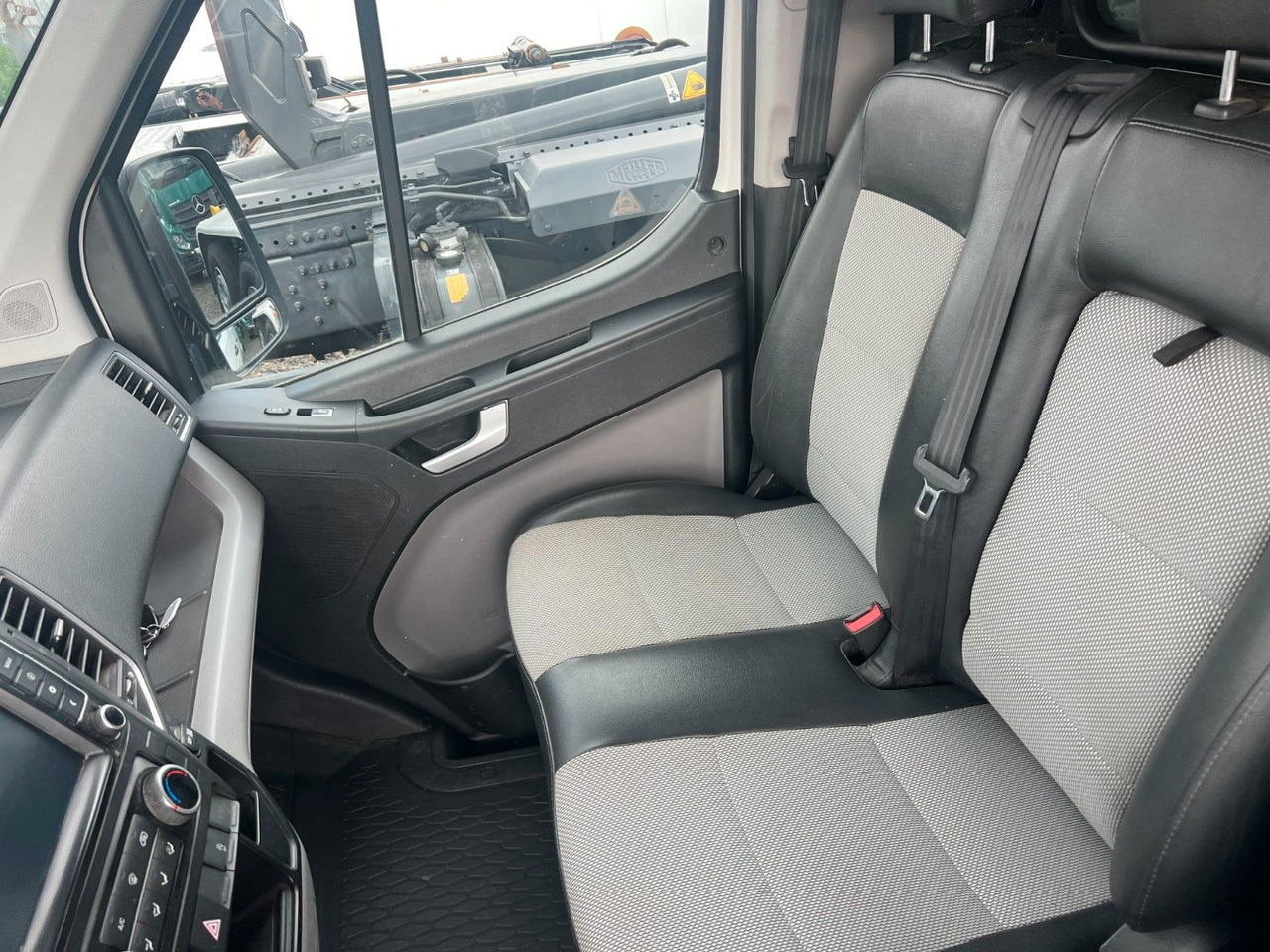 Hyundai H350 Kasten Kasten L3H2 Profi Kurz / Hoch - Цельнометаллический фургон: фото 4 Hyundai H350 Kasten Kasten L3H2 Profi Kurz / Hoch - Цельнометаллический фургон: фото 4