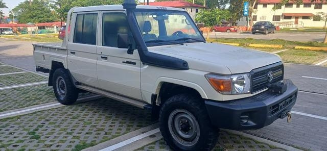 Toyota Land Cruiser HZJ79L - Пикап: фото 4 Toyota Land Cruiser HZJ79L - Пикап: фото 4