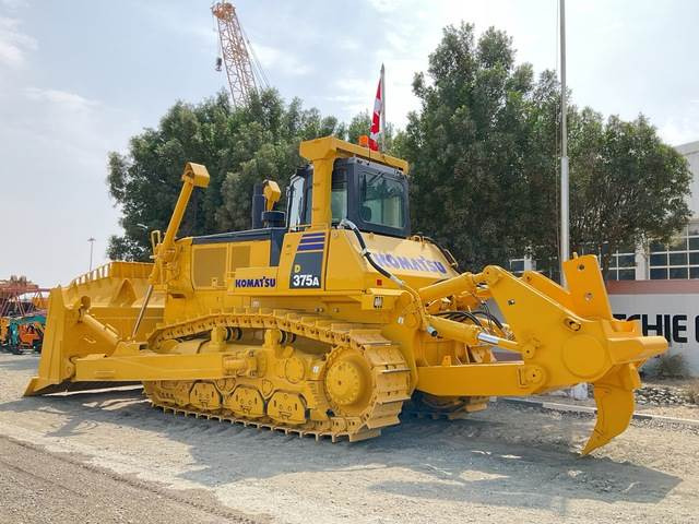 Komatsu D375A-6R - Бульдозер: фото 2 Komatsu D375A-6R - Бульдозер: фото 2
