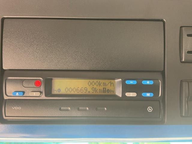 Грузовик-шасси Mercedes-Benz Arocs 4240: фото 15