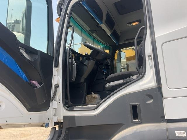 Грузовик-шасси Mercedes-Benz Arocs 4240: фото 11