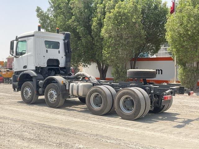 Mercedes-Benz Arocs 4240 - Грузовик-шасси: фото 2 Mercedes-Benz Arocs 4240 - Грузовик-шасси: фото 2