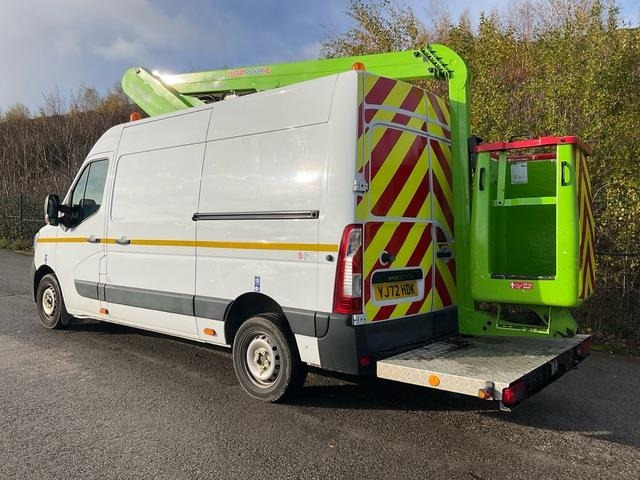 Renault Master - Грузовик с подъемником: фото 2 Renault Master - Грузовик с подъемником: фото 2