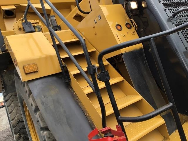 Карьерный самосвал CAT 777F: фото 14 Карьерный самосвал CAT 777F: фото 14