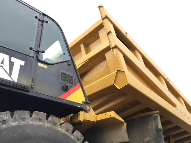 Карьерный самосвал CAT 777F: фото 7 Карьерный самосвал CAT 777F: фото 7