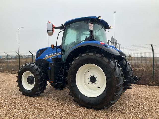 New Holland T7.165S - Трактор: фото 2 New Holland T7.165S - Трактор: фото 2