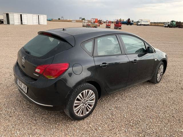 Opel Astra - Легковой автомобиль: фото 3 Opel Astra - Легковой автомобиль: фото 3