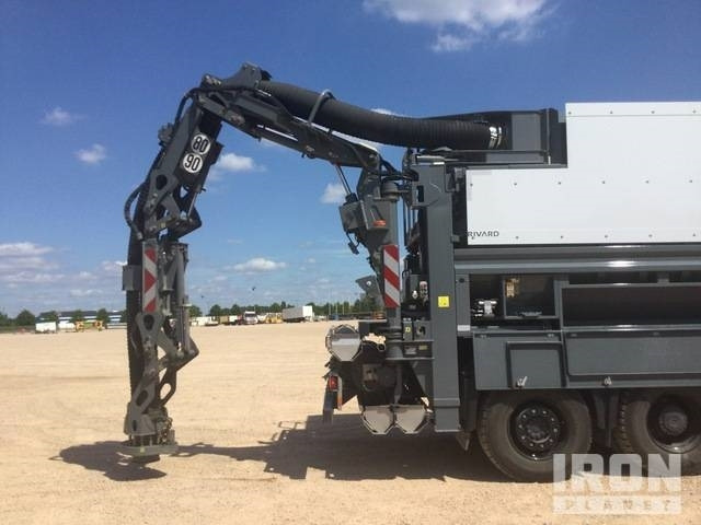 Ассенизатор Rivard - Mercedes-Benz EXVAC - Arocs 3253 8x4: фото 7 Ассенизатор Rivard - Mercedes-Benz EXVAC - Arocs 3253 8x4: фото 7