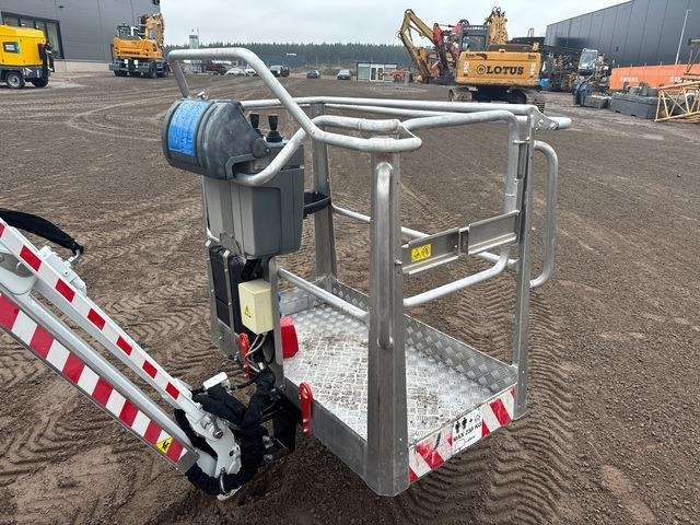 Dino 220RXT - Коленчатый подъемник: фото 4 Dino 220RXT - Коленчатый подъемник: фото 4