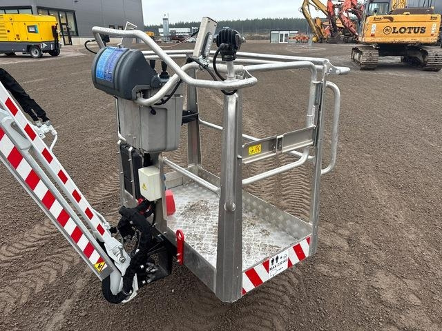 Dino 280RXT - Коленчатый подъемник: фото 4 Dino 280RXT - Коленчатый подъемник: фото 4