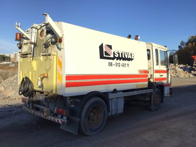 Volvo FL611 - Подметально-уборочная машина: фото 3 Volvo FL611 - Подметально-уборочная машина: фото 3