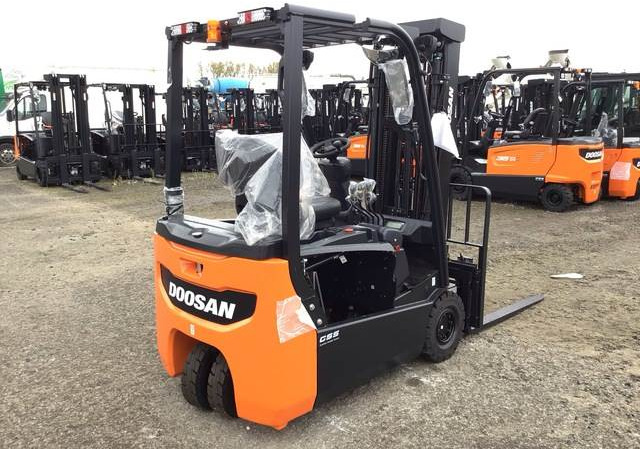 Doosan B15T-7 PLUS - Электропогрузчик: фото 3 Doosan B15T-7 PLUS - Электропогрузчик: фото 3