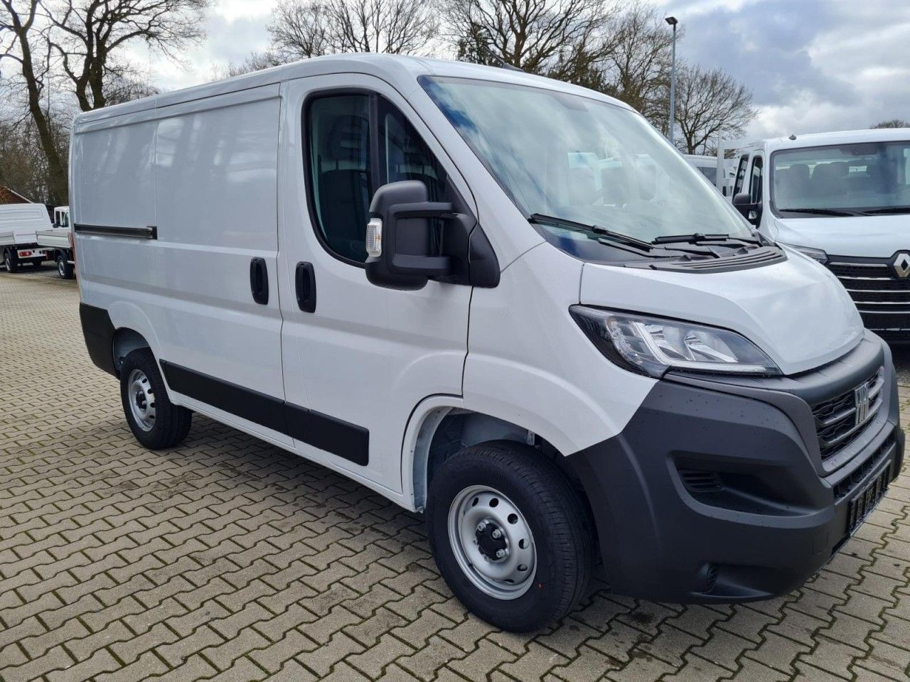 Fiat Ducato 30 Kasten L1H1 KLIMA PDC TEMPOMAT - Легковой фургон: фото 3 Fiat Ducato 30 Kasten L1H1 KLIMA PDC TEMPOMAT - Легковой фургон: фото 3