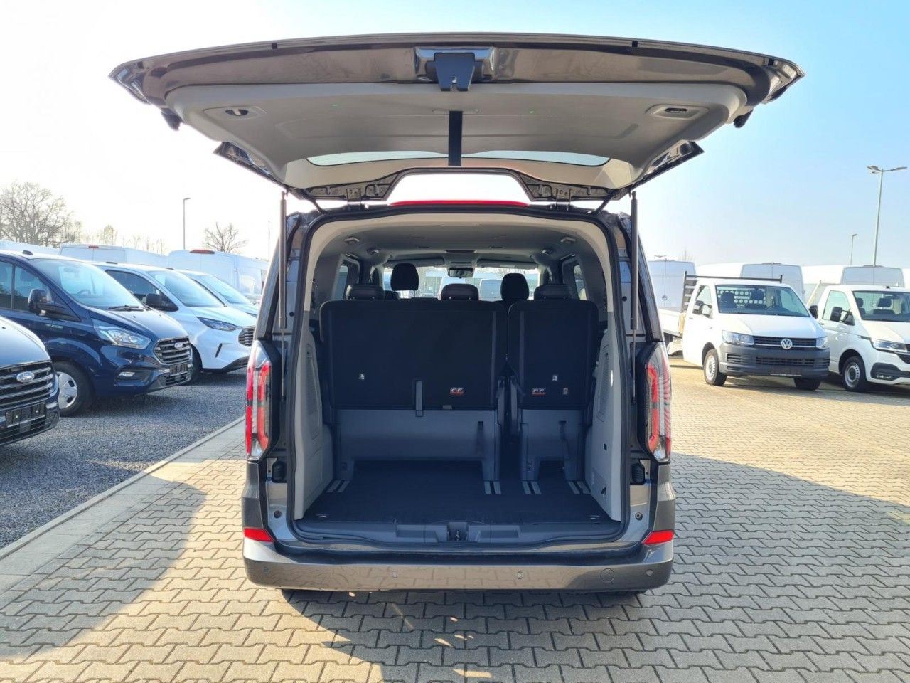 Пассажирский фургон Ford Tourneo Custom 320 Titanium X L1 AHK LED LMF NAV: фото 6