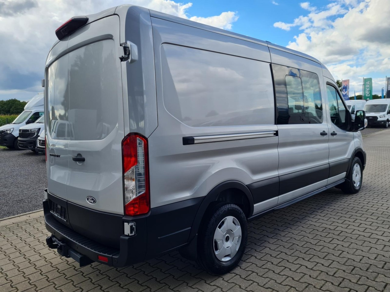 Ford Transit 3,5t Kasten Doka TDCi L3 Trend AHK PDC KAMERA - Цельнометаллический фургон, Грузопассажирский фургон: фото 4 Ford Transit 3,5t Kasten Doka TDCi L3 Trend AHK PDC KAMERA - Цельнометаллический фургон, Грузопассажирский фургон: фото 4