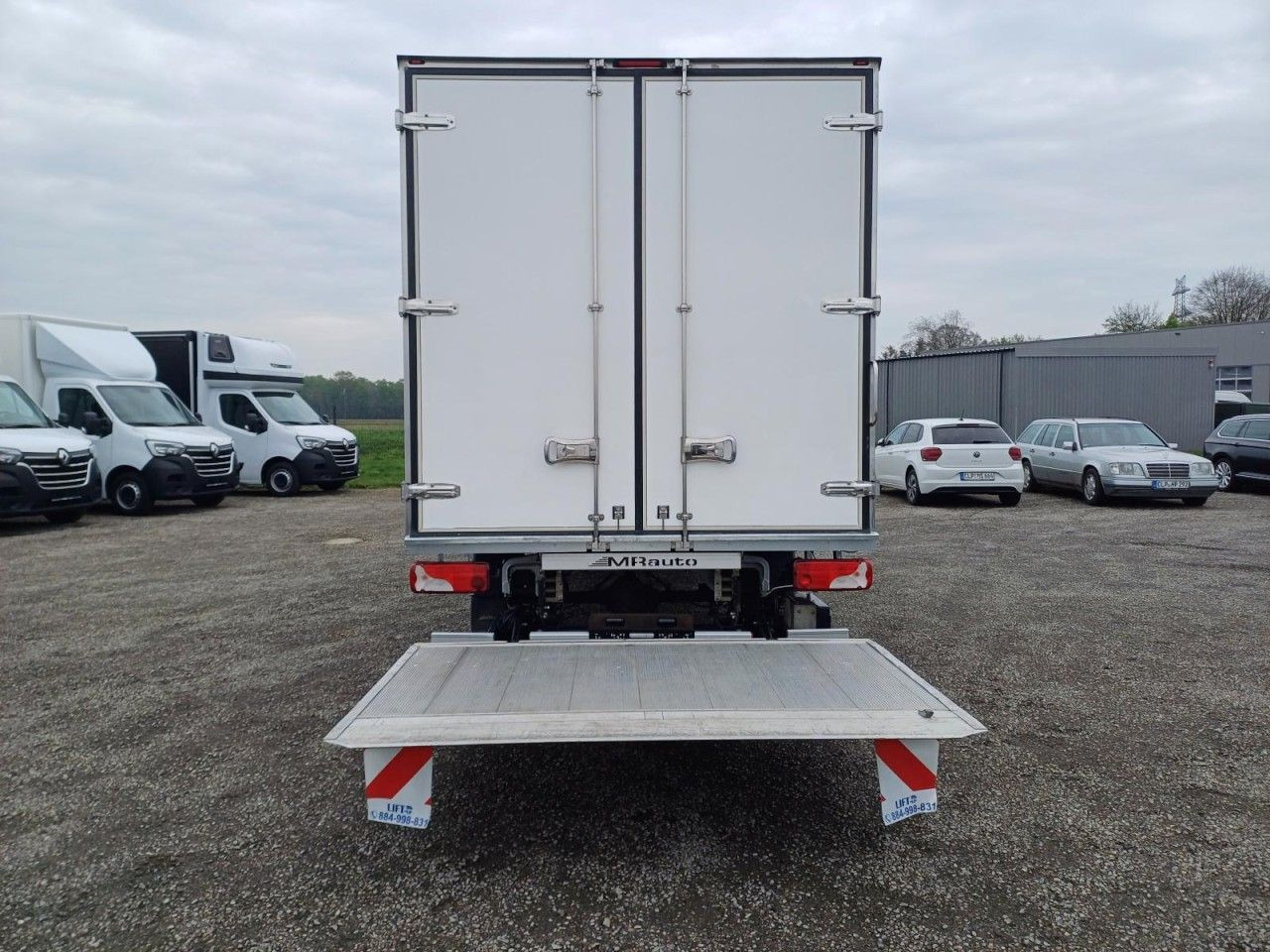 Mercedes-Benz Sprinter 315 RWD Möbel Koffer LBW KLIMA TEMPOMAT - Фургон с закрытым кузовом: фото 5 Mercedes-Benz Sprinter 315 RWD Möbel Koffer LBW KLIMA TEMPOMAT - Фургон с закрытым кузовом: фото 5