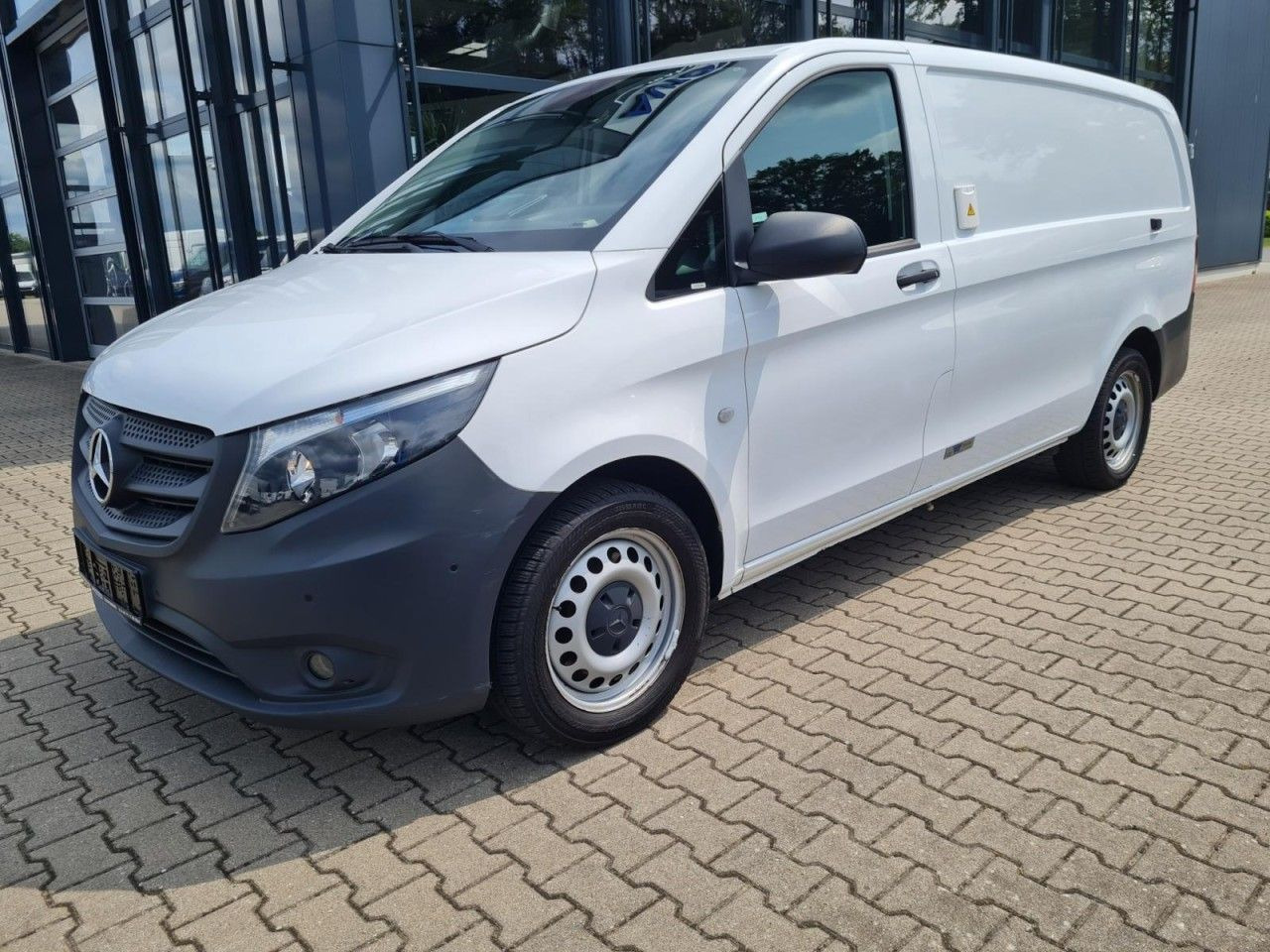 Mercedes-Benz Vito 116 Cdi Kühlkasten Stand + Fahrkühl. lang - Фургон-рефрижератор: фото 2 Mercedes-Benz Vito 116 Cdi Kühlkasten Stand + Fahrkühl. lang - Фургон-рефрижератор: фото 2