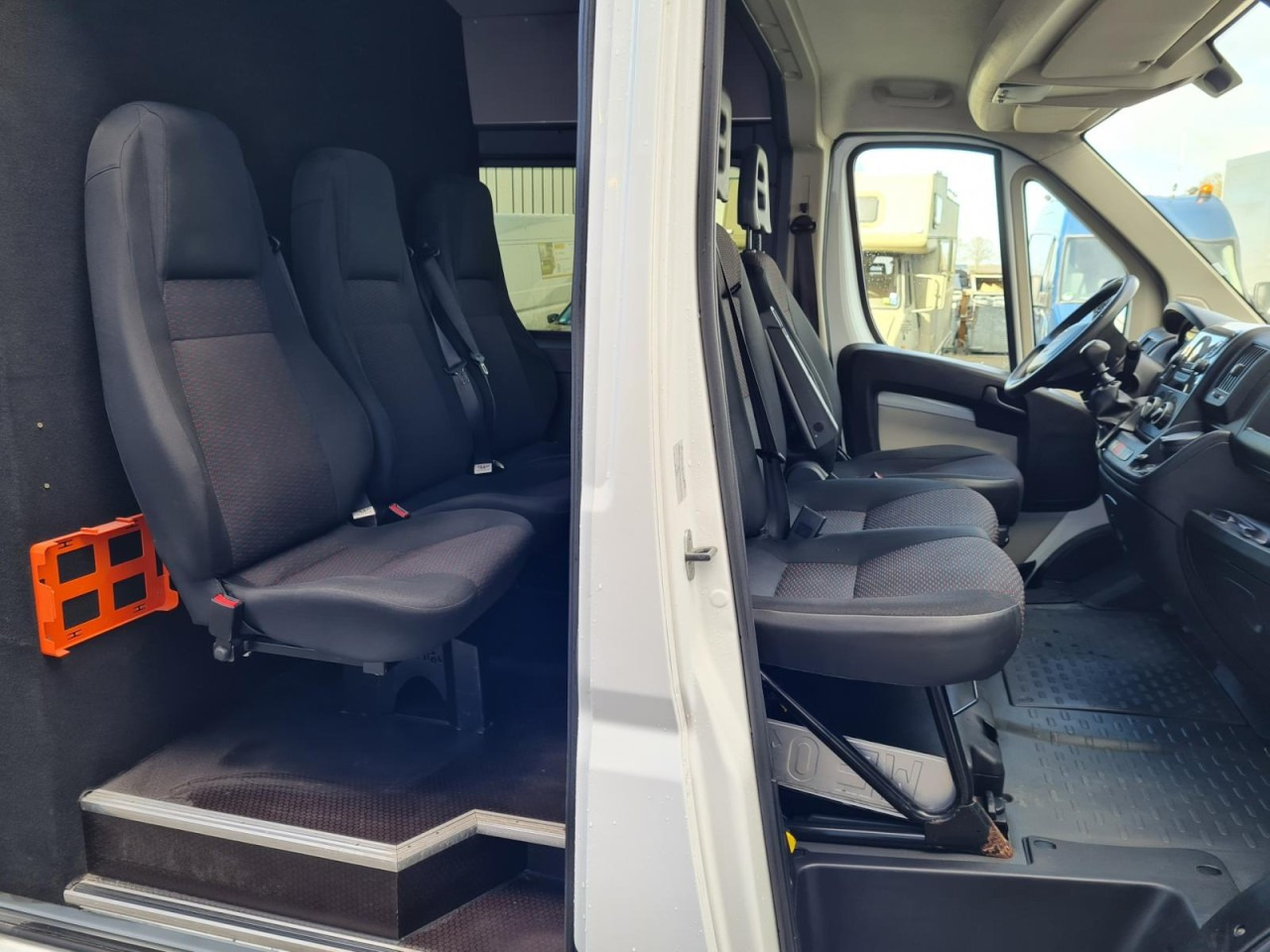 Peugeot Boxer Kasten L3H2 Doka 6-Sitze AHK KLIMA PDC - Легковой фургон, Грузопассажирский фургон: фото 5 Peugeot Boxer Kasten L3H2 Doka 6-Sitze AHK KLIMA PDC - Легковой фургон, Грузопассажирский фургон: фото 5