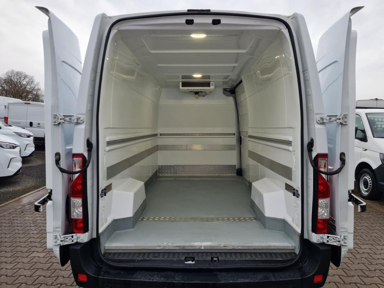 Renault Master 3.5t Kühlkasten L3H2 Stand+Fahrkühlung ER - Фургон-рефрижератор: фото 5 Renault Master 3.5t Kühlkasten L3H2 Stand+Fahrkühlung ER - Фургон-рефрижератор: фото 5