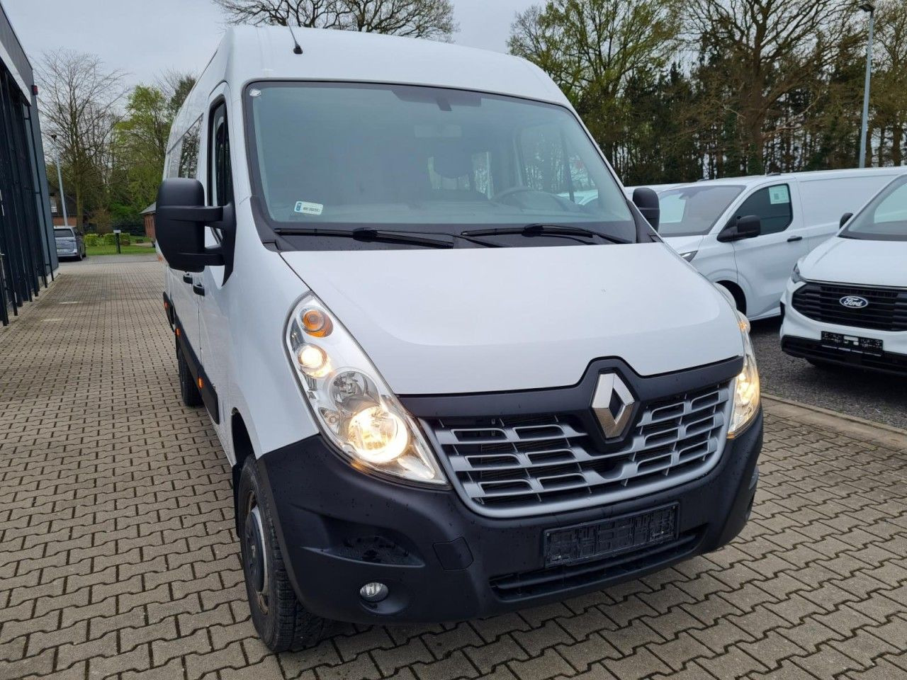Renault Master 35 Kasten LR Doka 6-Sitze 4x4 Allrad AHK - Цельнометаллический фургон, Грузопассажирский фургон: фото 2 Renault Master 35 Kasten LR Doka 6-Sitze 4x4 Allrad AHK - Цельнометаллический фургон, Грузопассажирский фургон: фото 2
