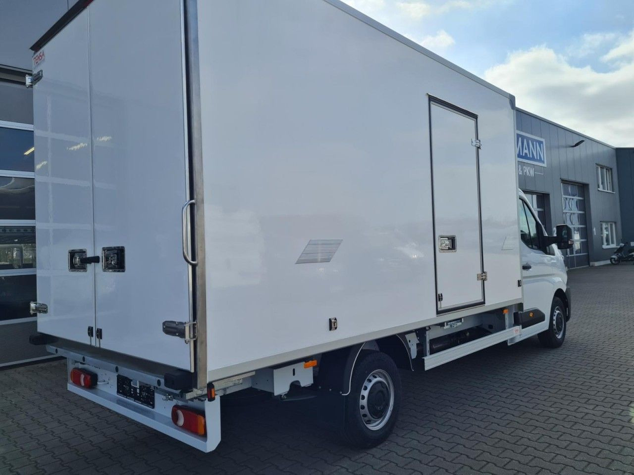 Renault Master 35 New Möbel Koffer KLIMA KOMFORT TEMPOMA - Фургон с закрытым кузовом: фото 4 Renault Master 35 New Möbel Koffer KLIMA KOMFORT TEMPOMA - Фургон с закрытым кузовом: фото 4