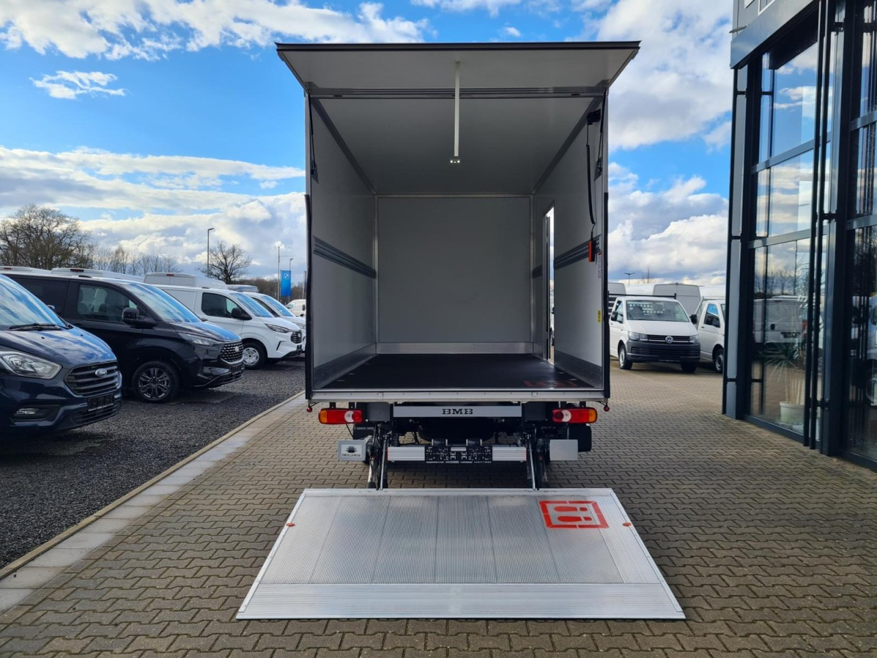 Renault Master 35 New Möbel Koffer LBW KAMERA LUFTFEDERUNG - Фургон с закрытым кузовом: фото 5 Renault Master 35 New Möbel Koffer LBW KAMERA LUFTFEDERUNG - Фургон с закрытым кузовом: фото 5