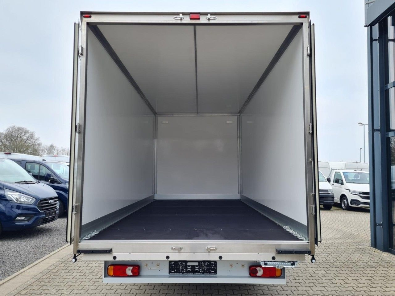 Renault Master 35 New Möbel Koffer LF 4.80m KLIMA TEMPOM - Фургон с закрытым кузовом: фото 5 Renault Master 35 New Möbel Koffer LF 4.80m KLIMA TEMPOM - Фургон с закрытым кузовом: фото 5
