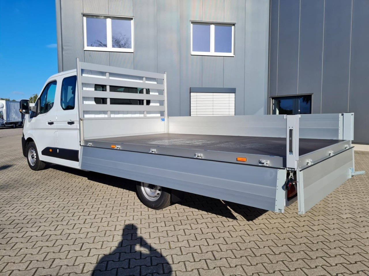 Renault Master New 3,5t Doka dCi 170 L3H1 Lang - Малотоннажный бортовой грузовик, Грузопассажирский фургон: фото 4 Renault Master New 3,5t Doka dCi 170 L3H1 Lang - Малотоннажный бортовой грузовик, Грузопассажирский фургон: фото 4