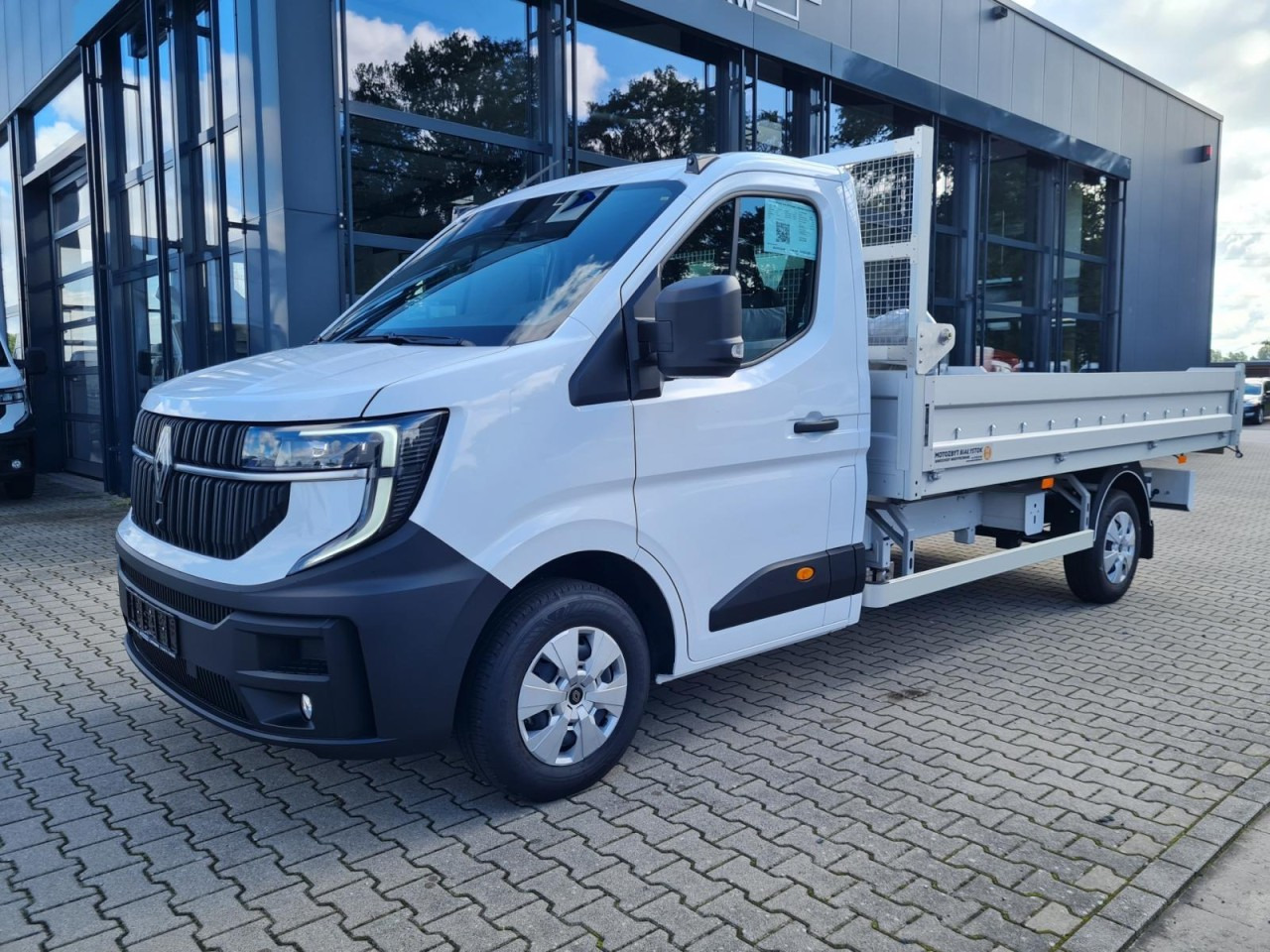 Renault Master New 35 Kipper KLIMA NAVI/APP PDC LUFTFEDERUNG - Малотоннажный самосвал: фото 2 Renault Master New 35 Kipper KLIMA NAVI/APP PDC LUFTFEDERUNG - Малотоннажный самосвал: фото 2