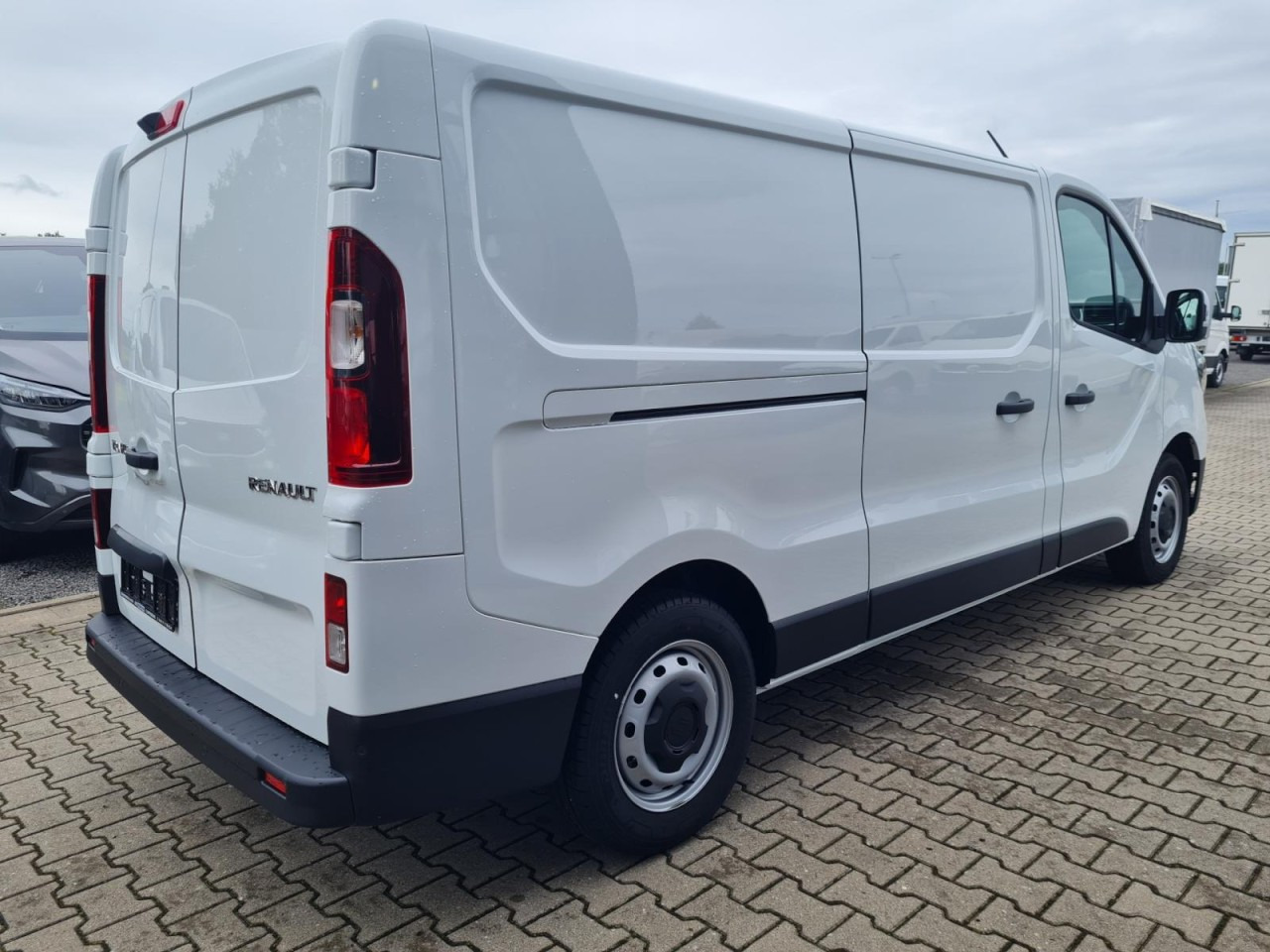 Renault Trafic Kühlkasten 3.0t L2 KLIMA LED NAVI/APP TEMPO - Фургон-рефрижератор: фото 4 Renault Trafic Kühlkasten 3.0t L2 KLIMA LED NAVI/APP TEMPO - Фургон-рефрижератор: фото 4