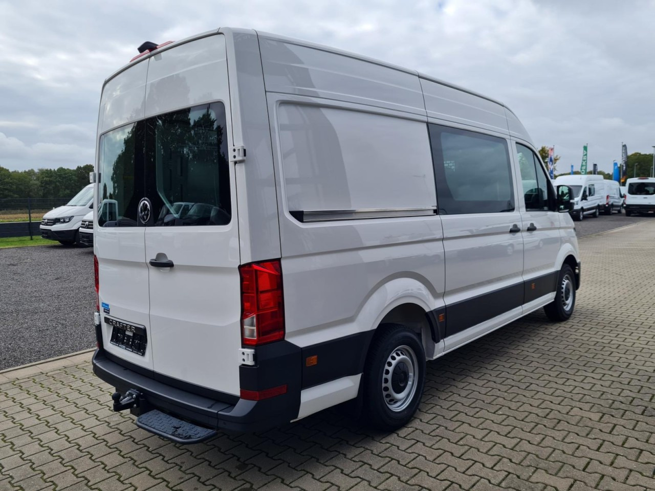 Volkswagen Crafter 35 Kasten TDI MR L3H3 STANDHEIZ AHK - Цельнометаллический фургон: фото 4 Volkswagen Crafter 35 Kasten TDI MR L3H3 STANDHEIZ AHK - Цельнометаллический фургон: фото 4